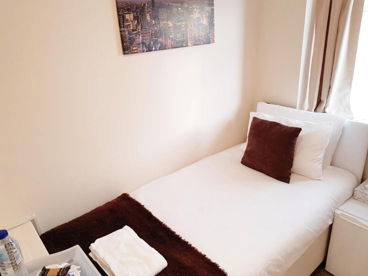 The 22 Bed & Breakfast London Bagian luar foto